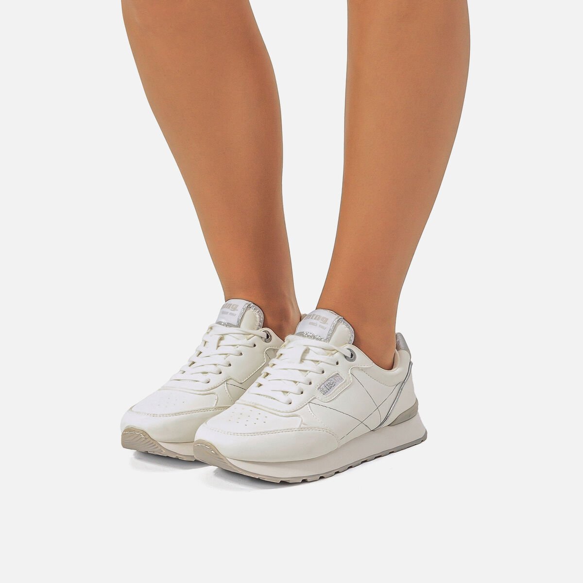 Sneakers de Mulher modelo JOGGO CLASSIC de MTNG image number 2