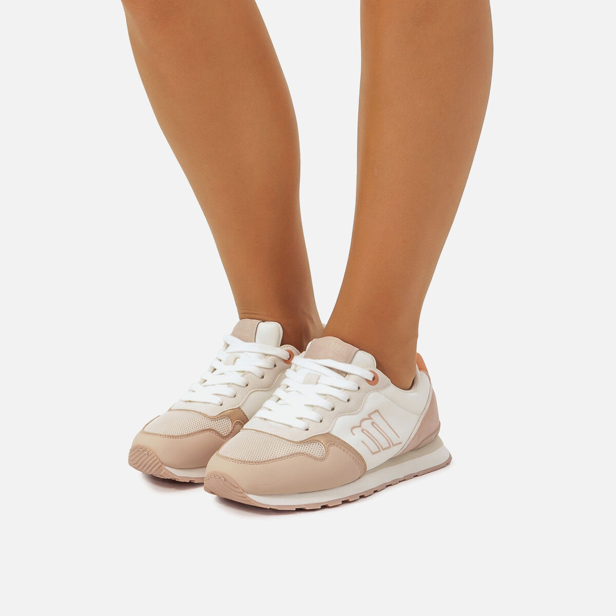 Zapatillas de Mujer modelo JOGGO CLASSIC de MTNG image number 2