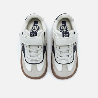 Zapatillas de Nino modelo FREE de MTNG