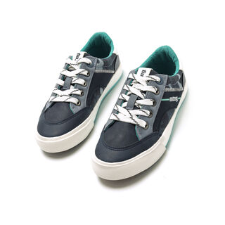 Zapatillas de Nino modelo EMI de MTNG