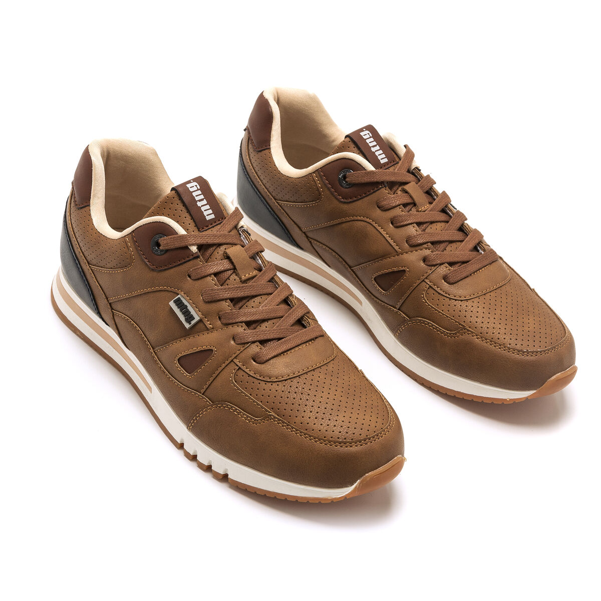 Zapatillas de Hombre modelo METRO de MTNG image number 2