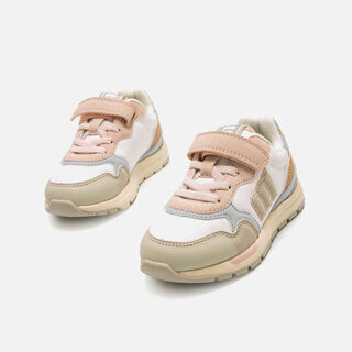 Zapatillas de Nina modelo COMPACT de MTNG