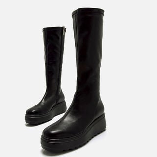 Bottes plates pour Femme modèle NOLIA de MTNG