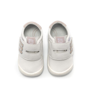 Zapatillas de Nina modelo FREE de MTNG