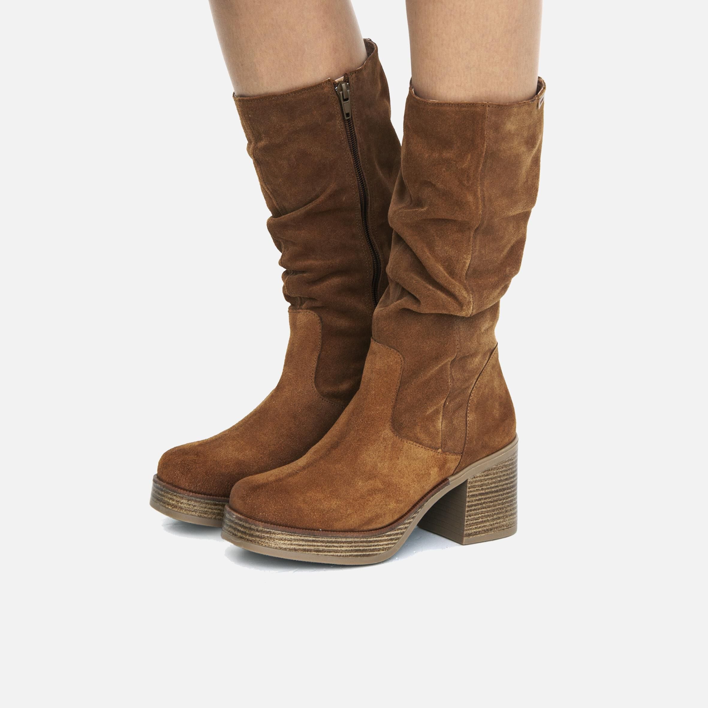 10 botas altas para el otoño que te harán olvidarte de los botines 'cowboy'  de la temporada