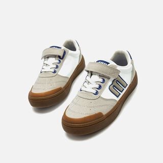 Zapatillas de Nino modelo EMI de MTNG