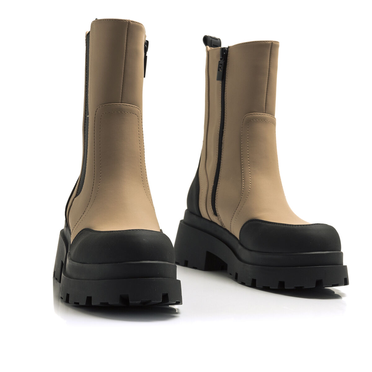 Botas de tornozelo planas de Mulher modelo MISSIONE de MTNG image number 4