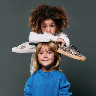 Zapatillas de Nina modelo EMI de MTNG