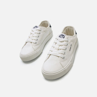 Zapatillas de Nino modelo EMI de MTNG