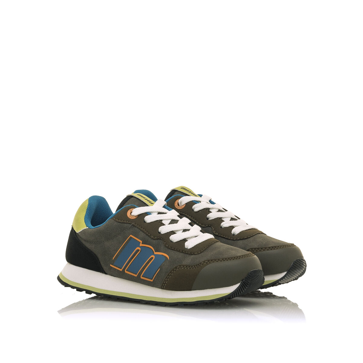 Sneakers pour Garcon modèle JOGGO de MTNG image number 1