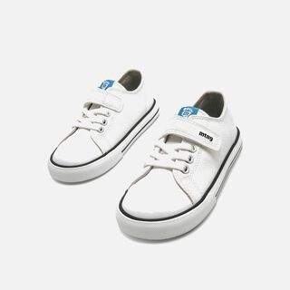 Zapatillas de Nino modelo FREE de MTNG