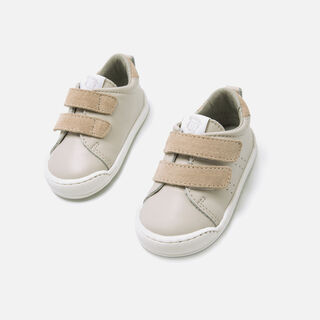 Zapatillas de Nina modelo FREE BABY de MTNG