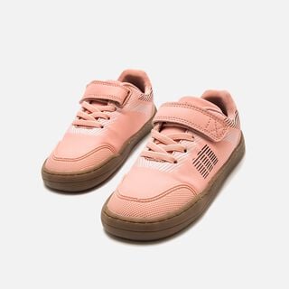 Zapatillas de Nina modelo FREE de MTNG