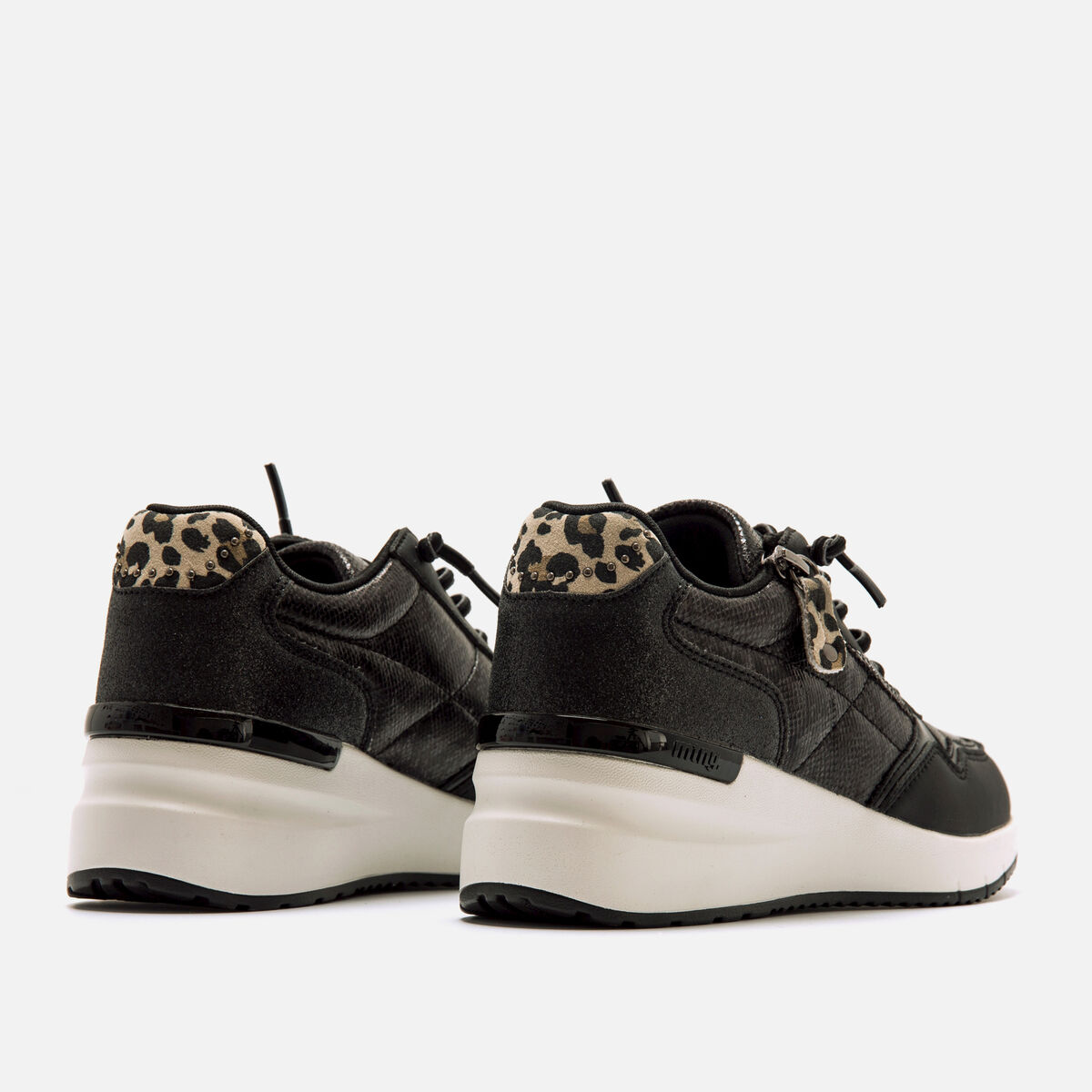 Sapatilhas de Mulher modelo GOA de MTNG image number 5