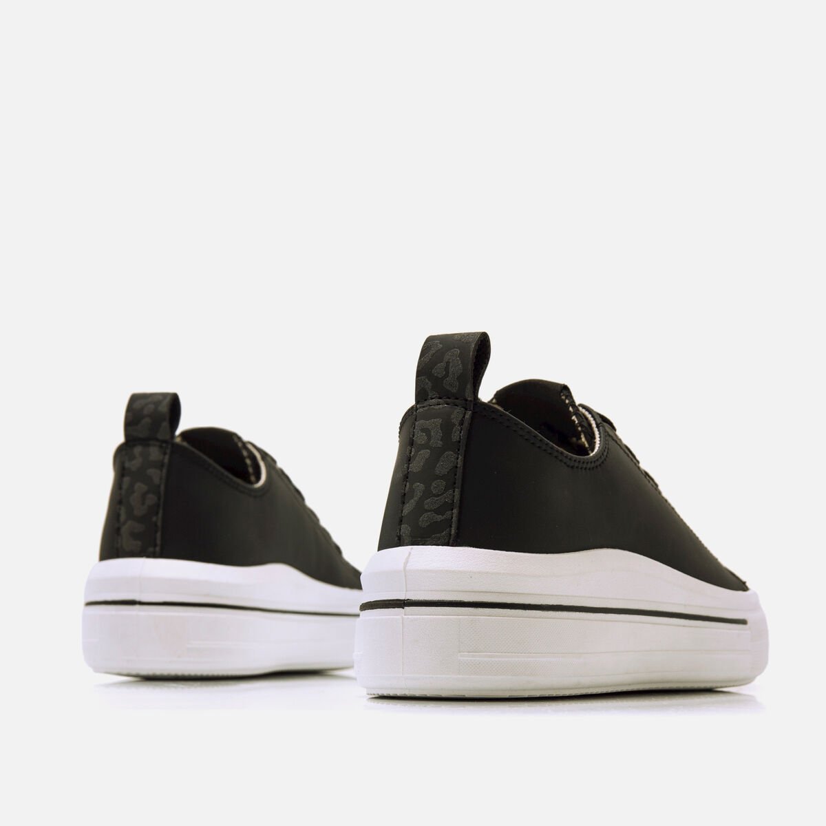 Sneakers pour Femme modèle BIGGER de MTNG image number 5