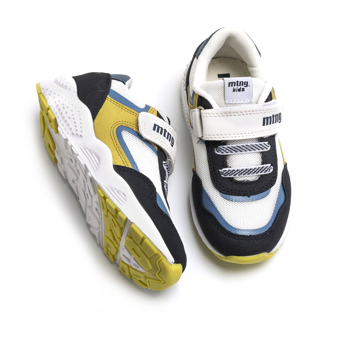 Zapatillas de Nina modelo YOUNG de MTNG image number 3