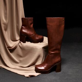 Botas de tacon de Mujer modelo NEW 67 de MTNG