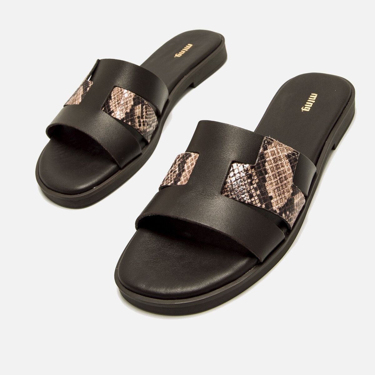 Sandalias planas de Mujer modelo ALYSA de MTNG image number 3