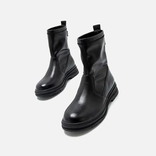 Botines de Nina modelo FUTURE de MTNG