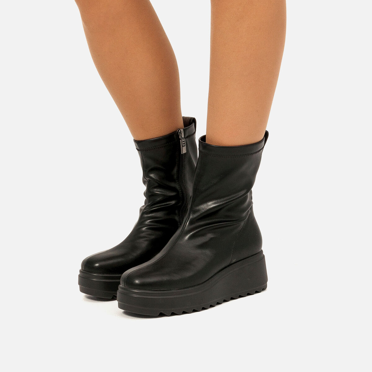 Botines planos de Mujer modelo NOLIA de MTNG image number 2