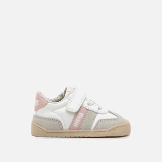 Zapatillas de Nino modelo FREE de MTNG