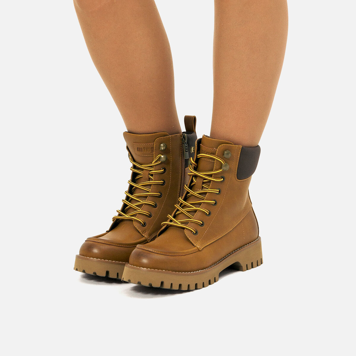 Botasdetornozeloplanas-Mulher-LENOX-MTNG image number 2 Botas de tornozelo planas de Mulher modelo LENOX de MTNG image number 2