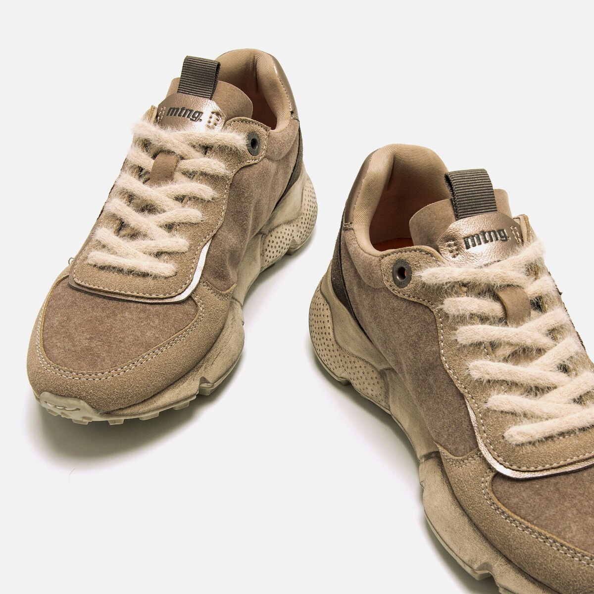 Zapatillas-Mujer-CLIMB-MTNG image number 3 Zapatillas de Mujer modelo CLIMB de MTNG image number 3