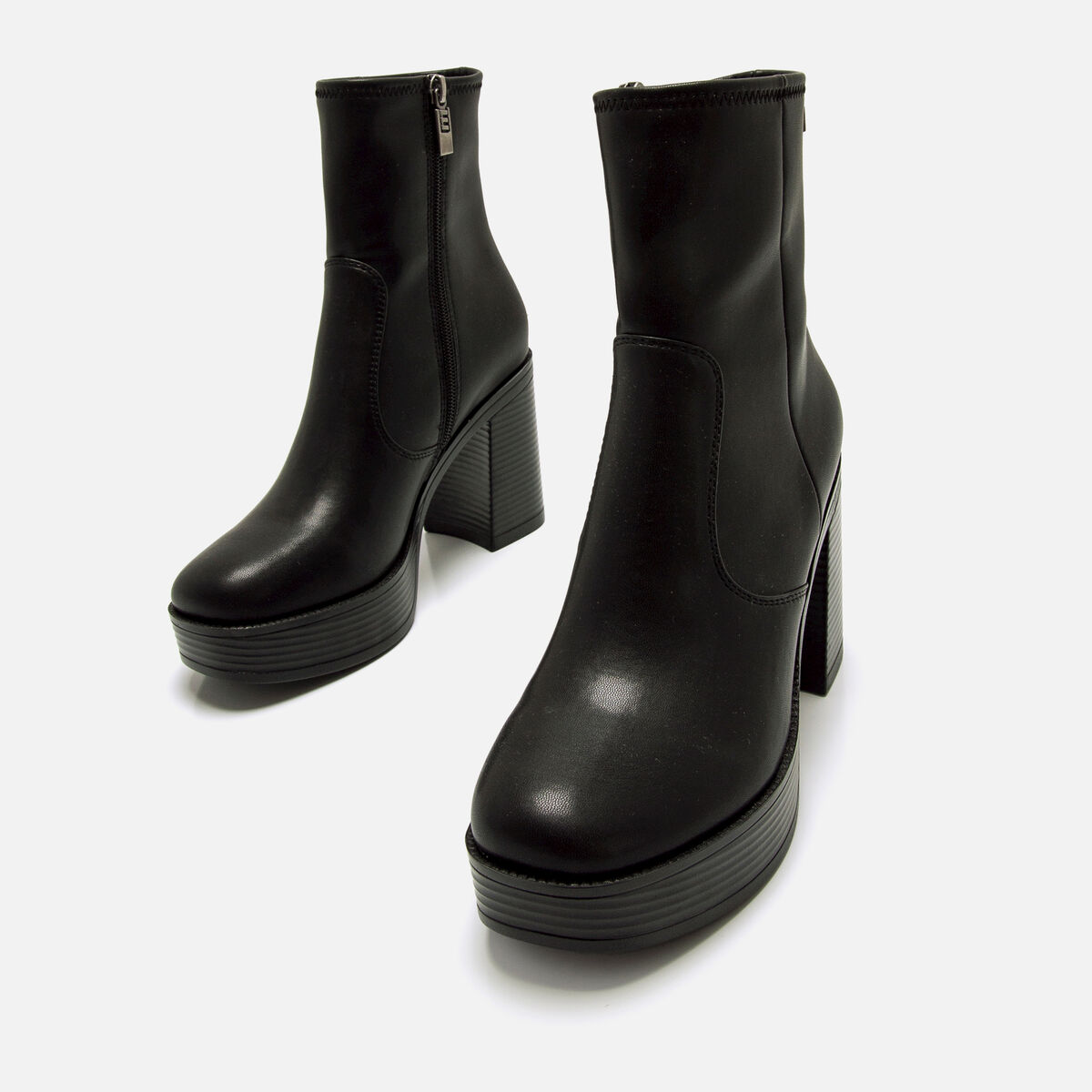 Botinesdetacon-Mujer-NEW67-MTNG image number 1 Botines de tacon de Mujer modelo NEW 67 de MTNG image number 1