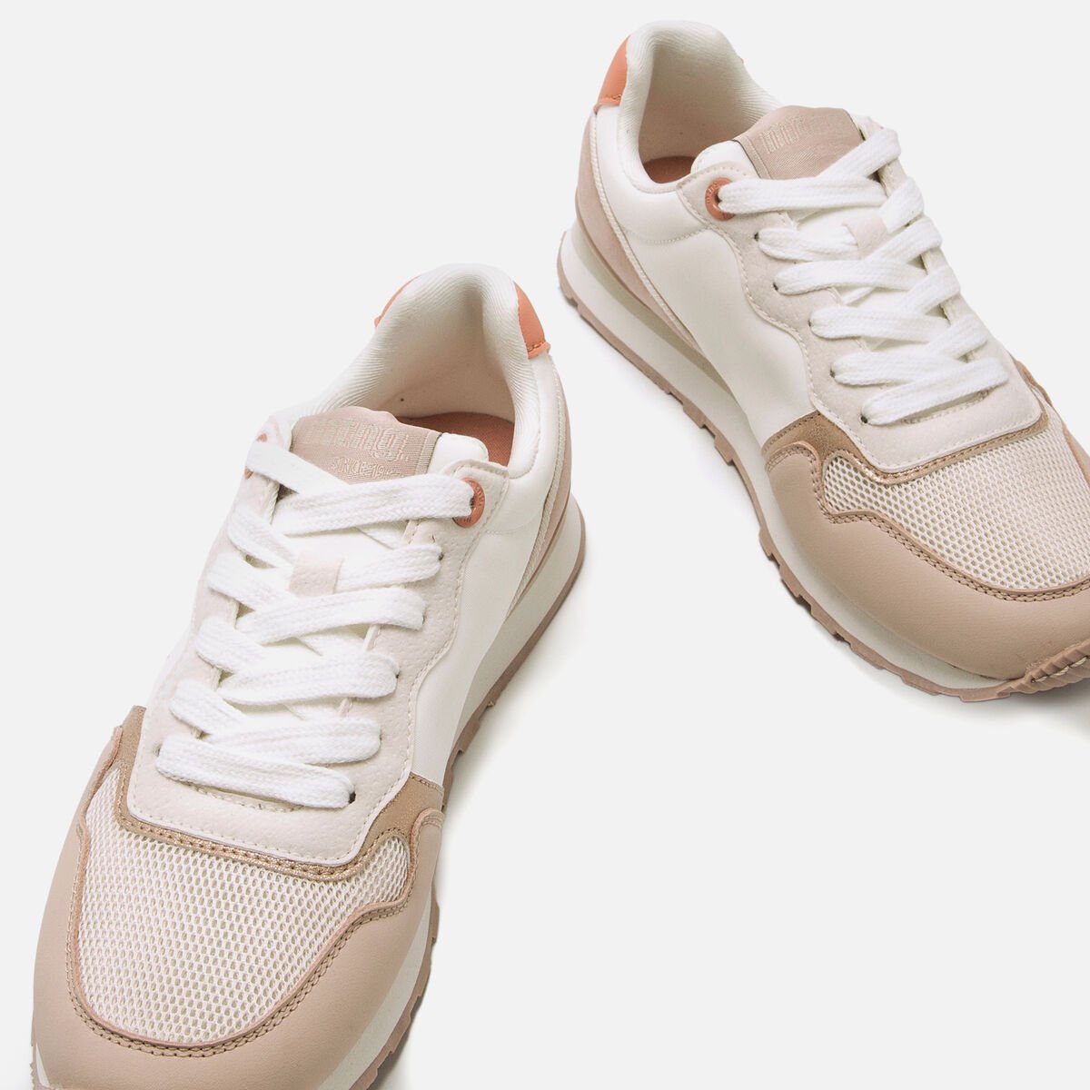 Zapatillas de Mujer modelo JOGGO CLASSIC de MTNG image number 3