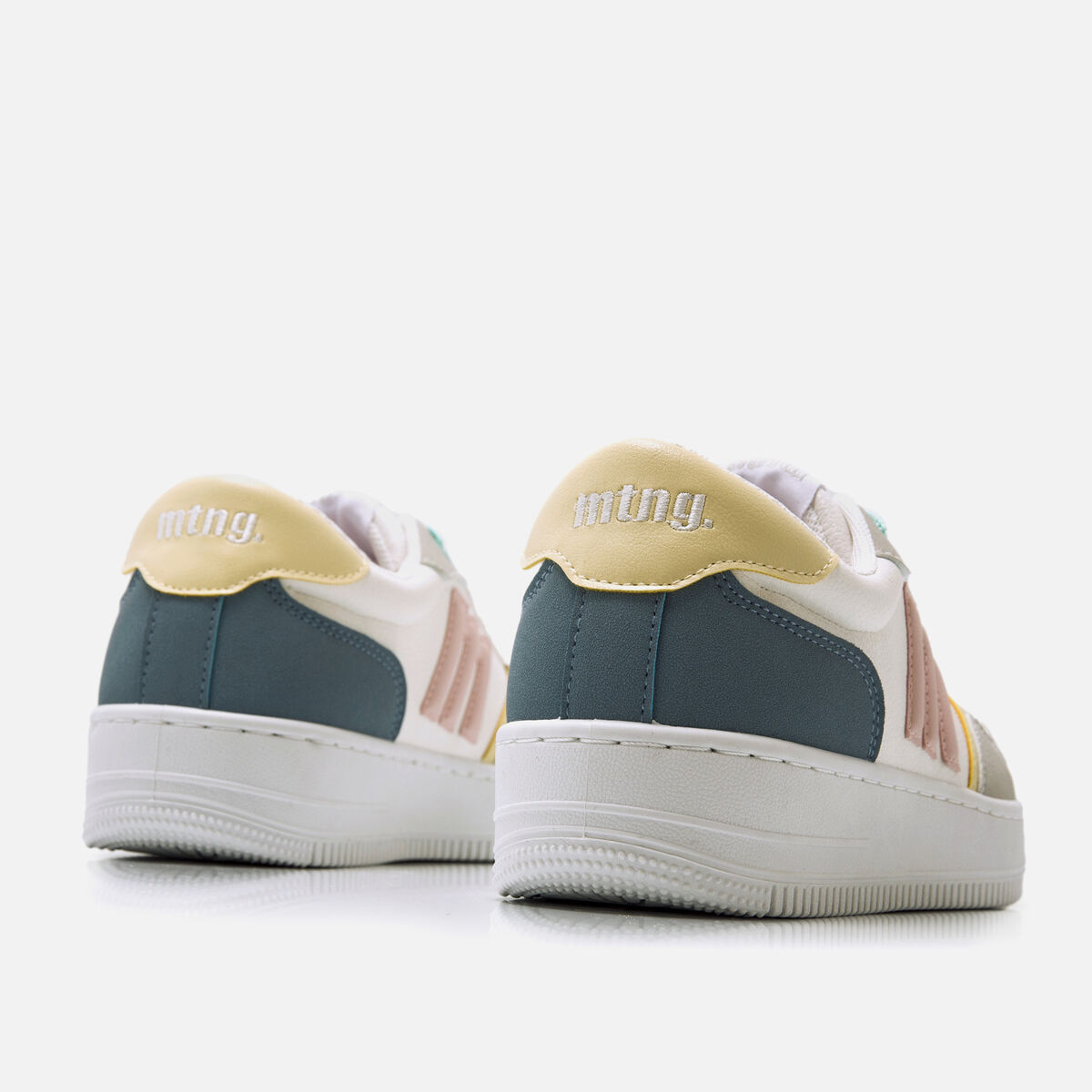 Zapatillas de Mujer modelo GRAVITY de MTNG image number 6
