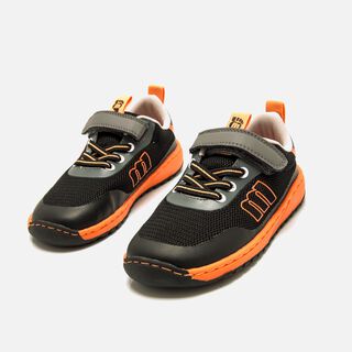 Zapatillas de Nino modelo FREE de MTNG