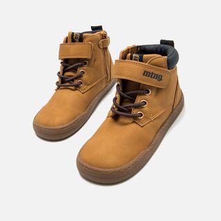 Botines de Nino modelo FREE de MTNG