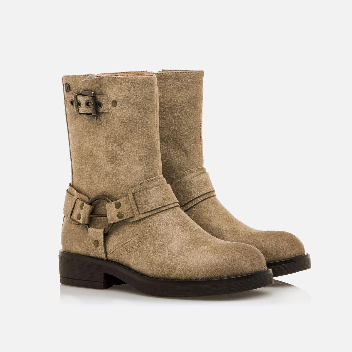 Botas de tornozelo planas de Mulher modelo BRUNA de MTNG image number 4