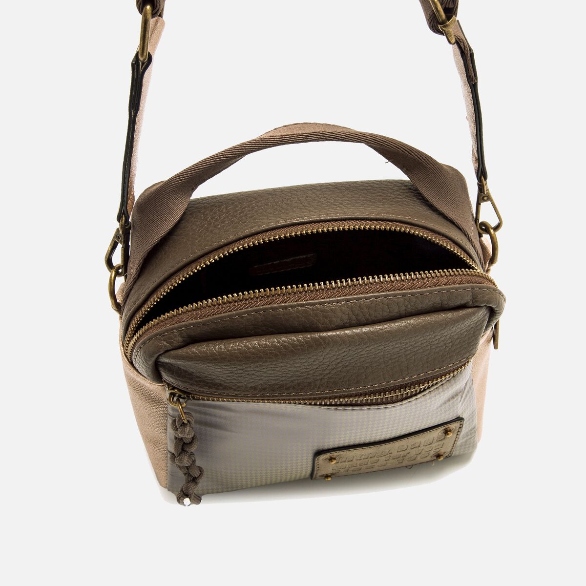 Sacs bandouliere pour Femme modèle CURA de MTNG image number 4