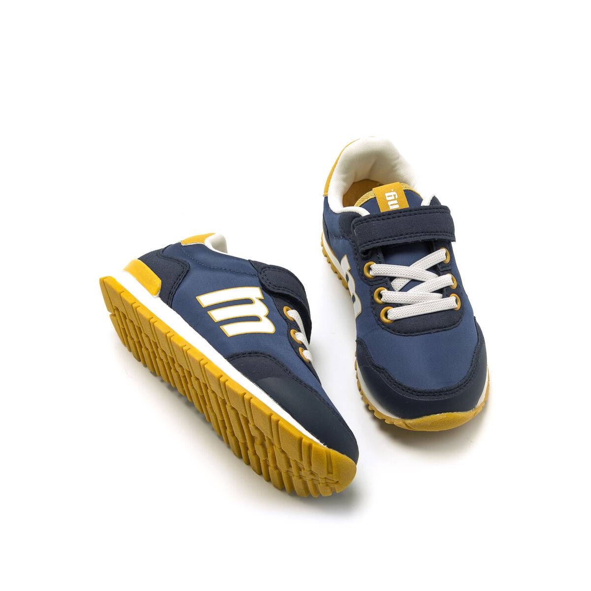 Sneakers de Rapaz modelo JOGGO de MTNG image number 4