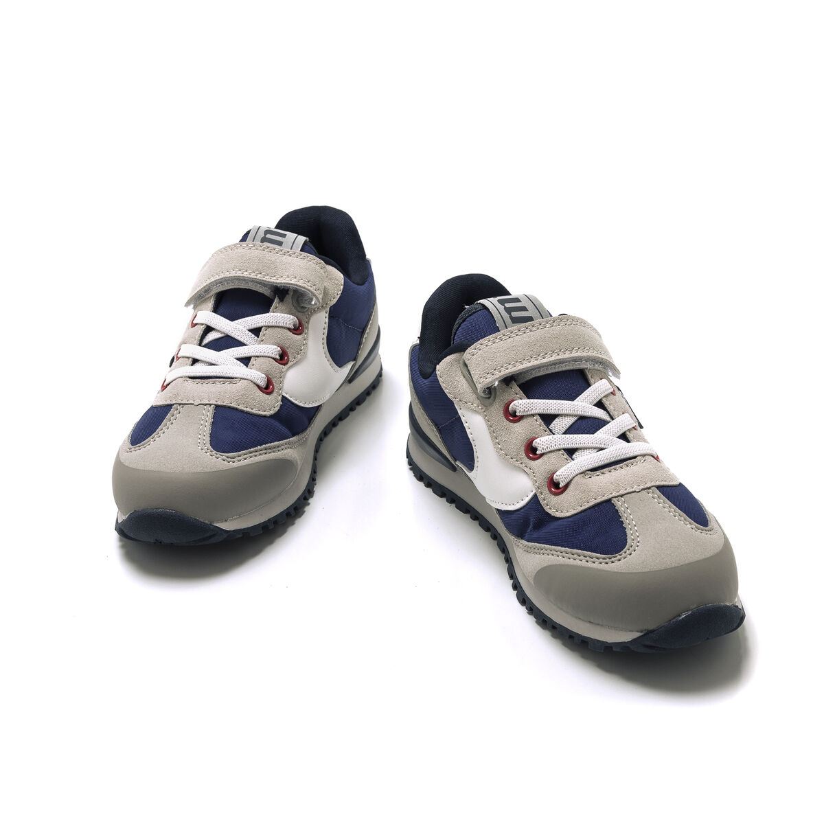 Sneakers pour Garcon modèle JOGGO de MTNG image number 4