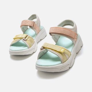 Sandales plates pour Femme mod&egrave;le TSUNAMI de MTNG