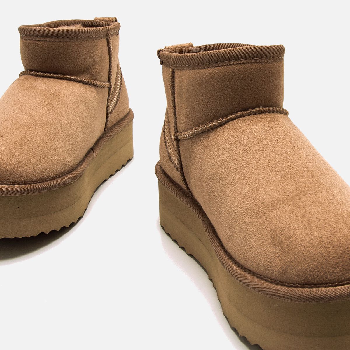 Botines planos de Mujer modelo NIVIA de MTNG image number 3