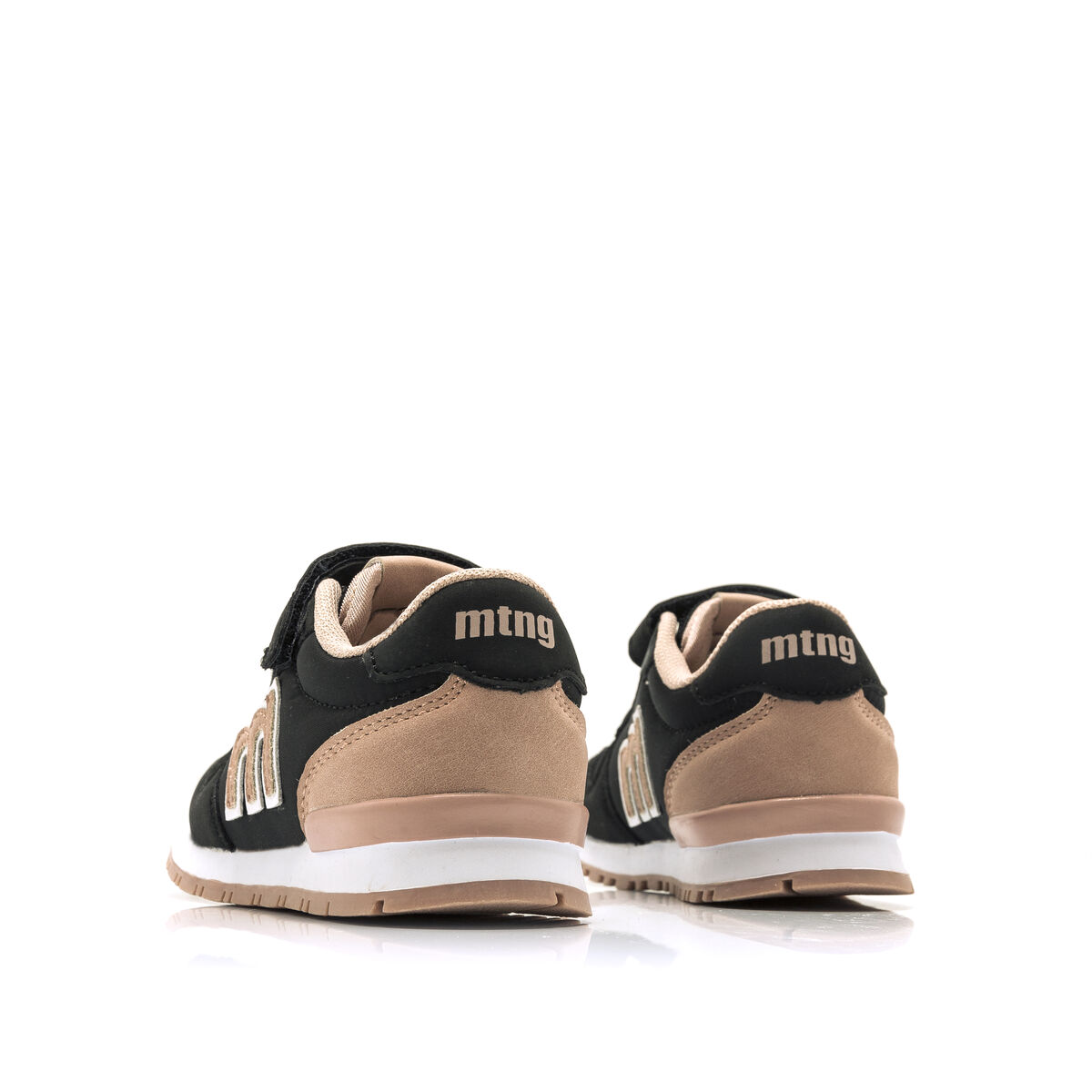 TENIS de Menina modelo JOGGO de MTNG image number 3
