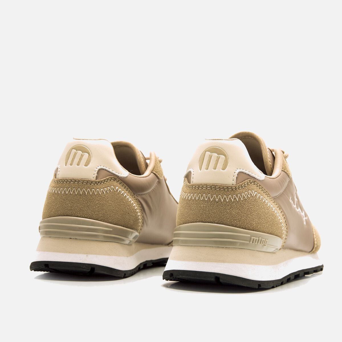 Sneakers de Mulher modelo JOGGO CLASSIC de MTNG image number 2