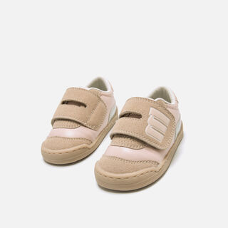Zapatillas de Nina modelo FREE BABY de MTNG