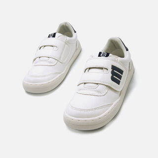 Zapatillas de Nino modelo FREE de MTNG