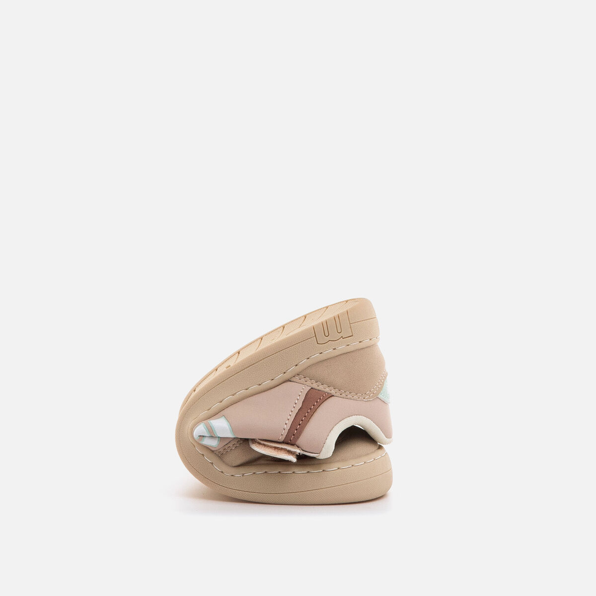 Zapatillas de Nina modelo FREE de MTNG image number 2