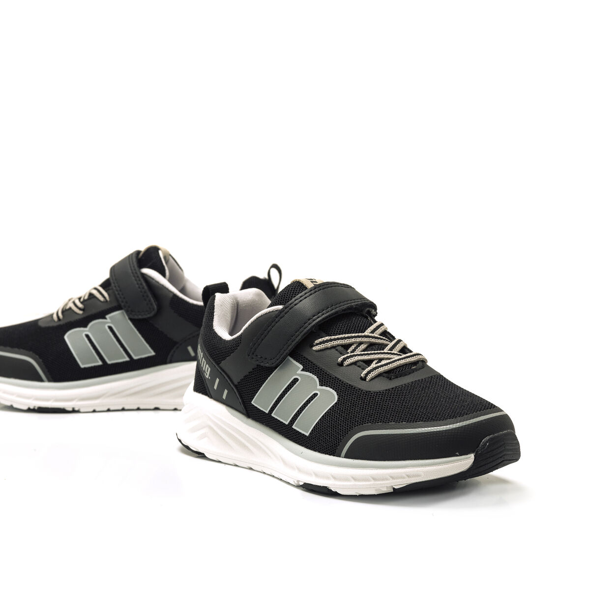 Sneakers pour Garcon modèle SOMO de MTNG image number 3