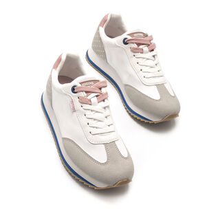 Zapatillas Deportivas En Tonos Beige Y Detalles En Blanco Y Rosas Mustang