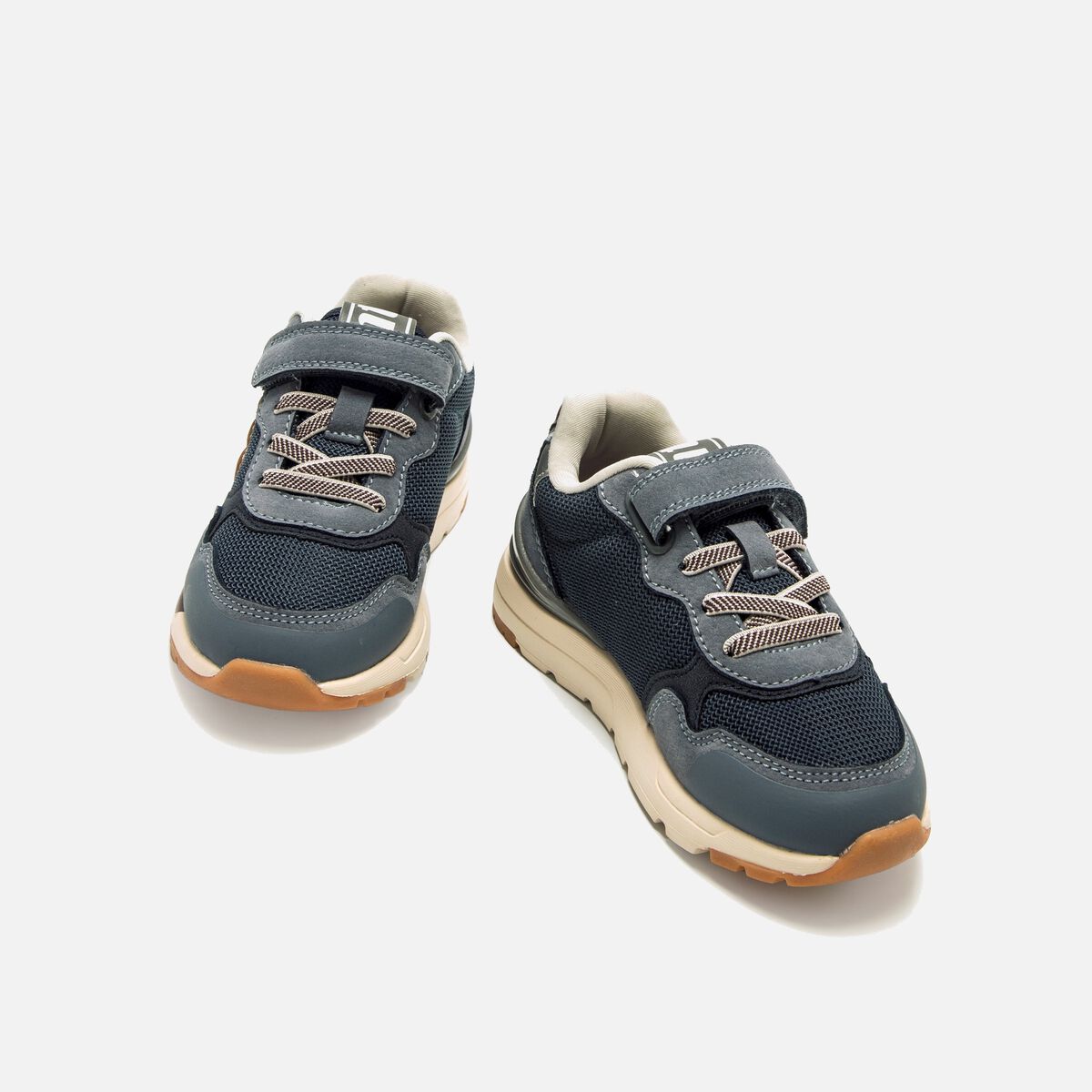 Zapatillas de Nino modelo COMPACT de MTNG image number 3