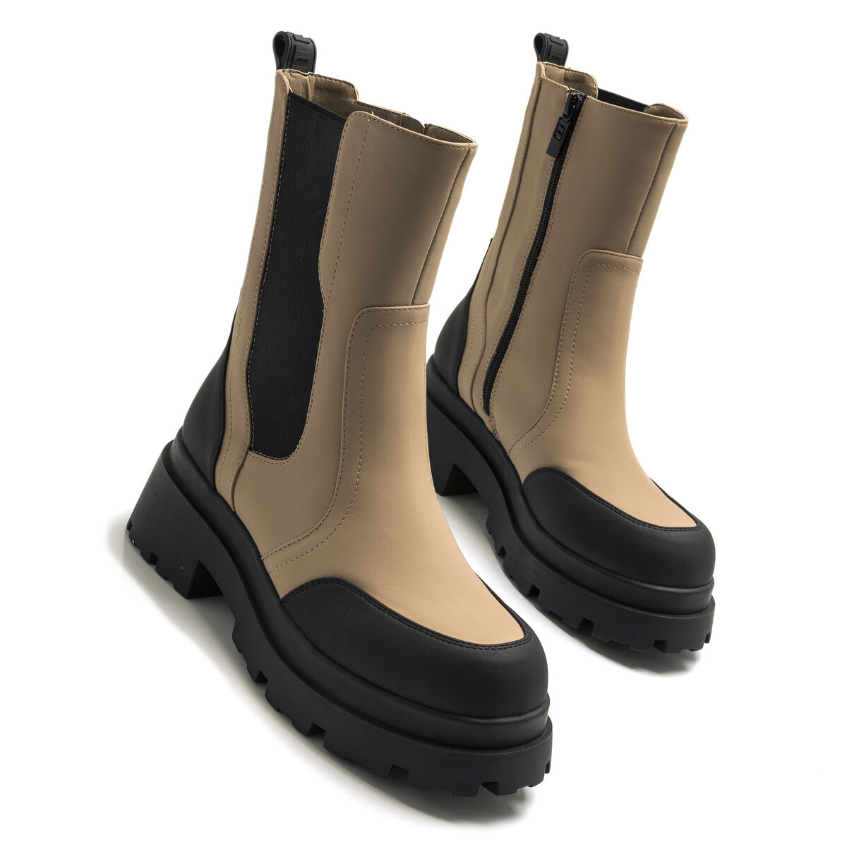 Botas de tornozelo planas de Mulher modelo MISSIONE de MTNG image number 5