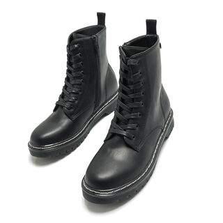 Botines planos de Mujer modelo STORM de MTNG