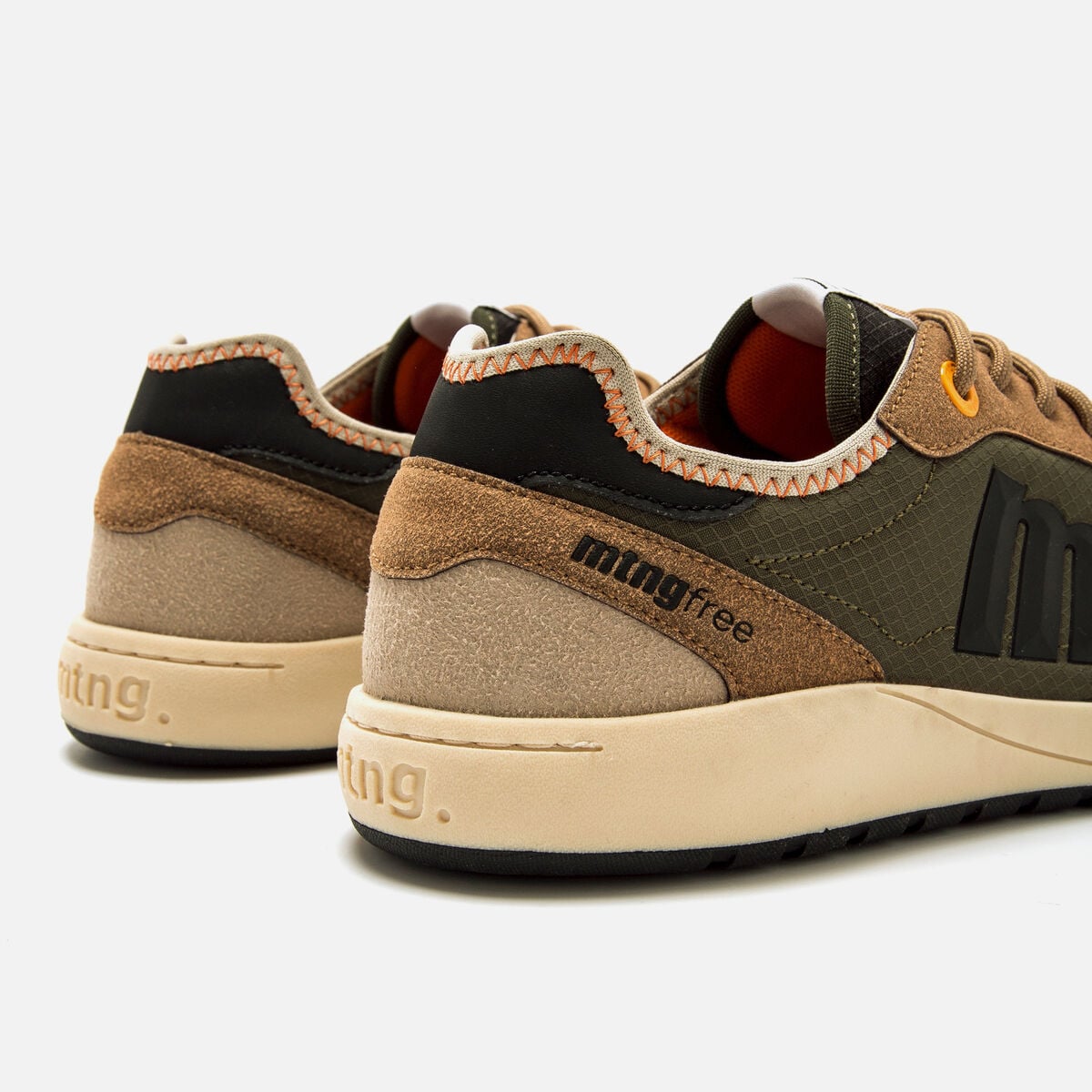 Sneakers pour Homme mod&egrave;le FREE de MTNG image number 4