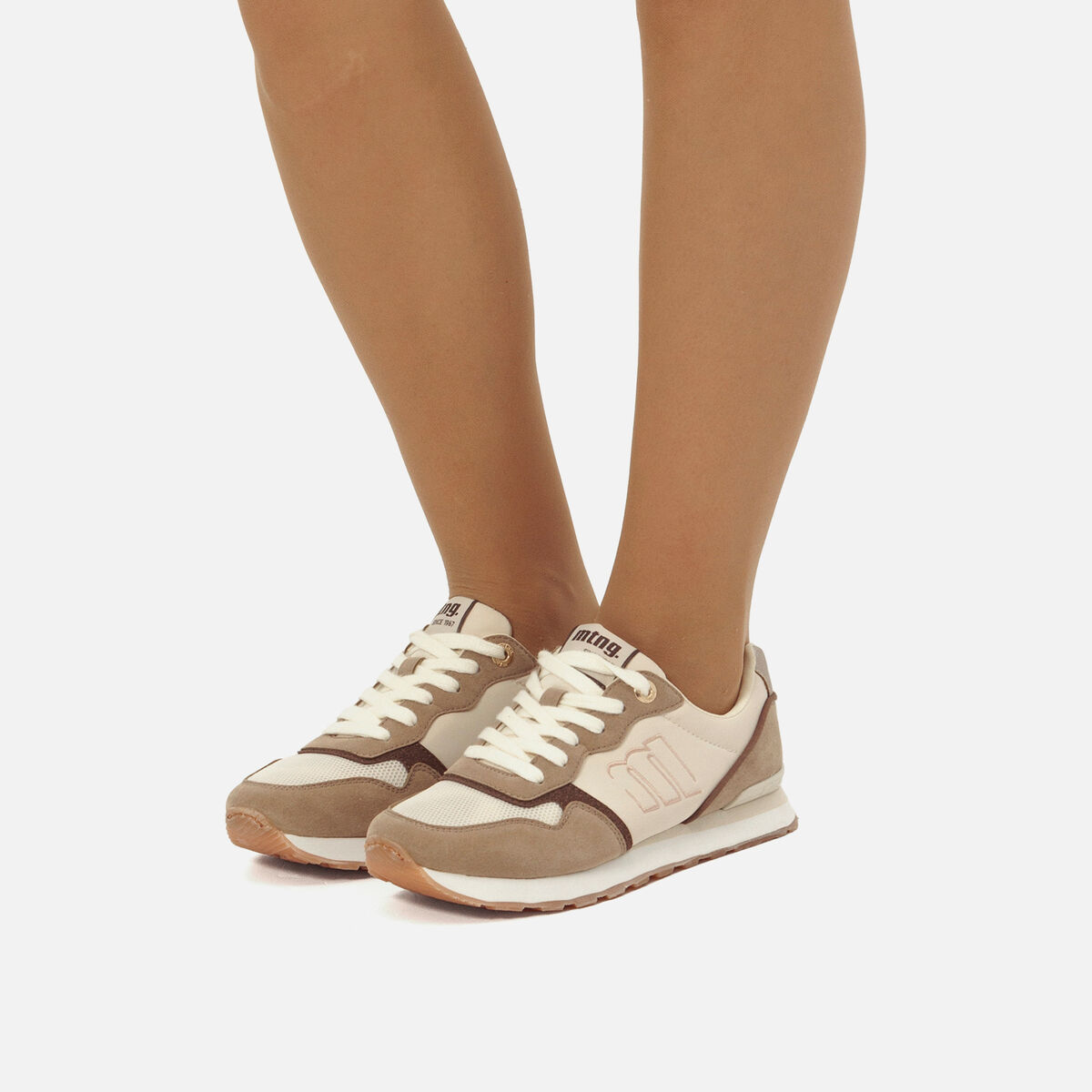 Zapatillas de Mujer modelo JOGGO CLASSIC de MTNG image number 2